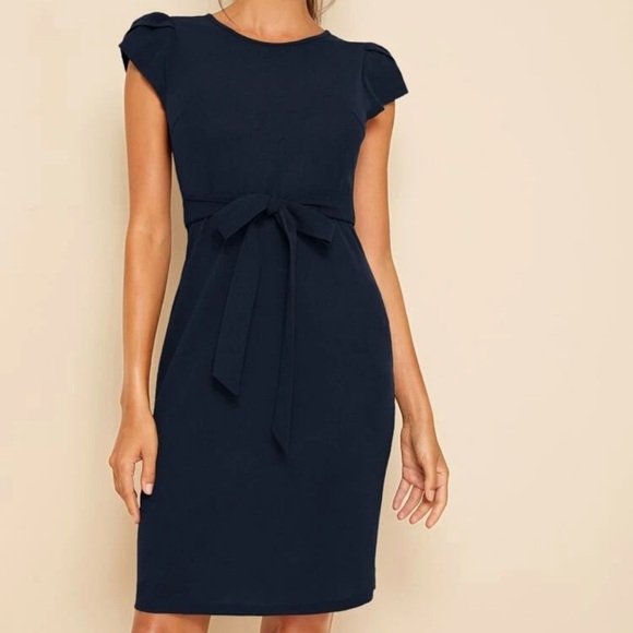 Petal short sleeve belted sheath dress dark green - Picture 3 of 8